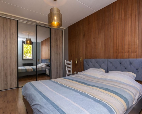 245851974