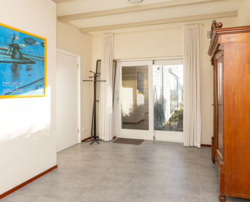 210329019
