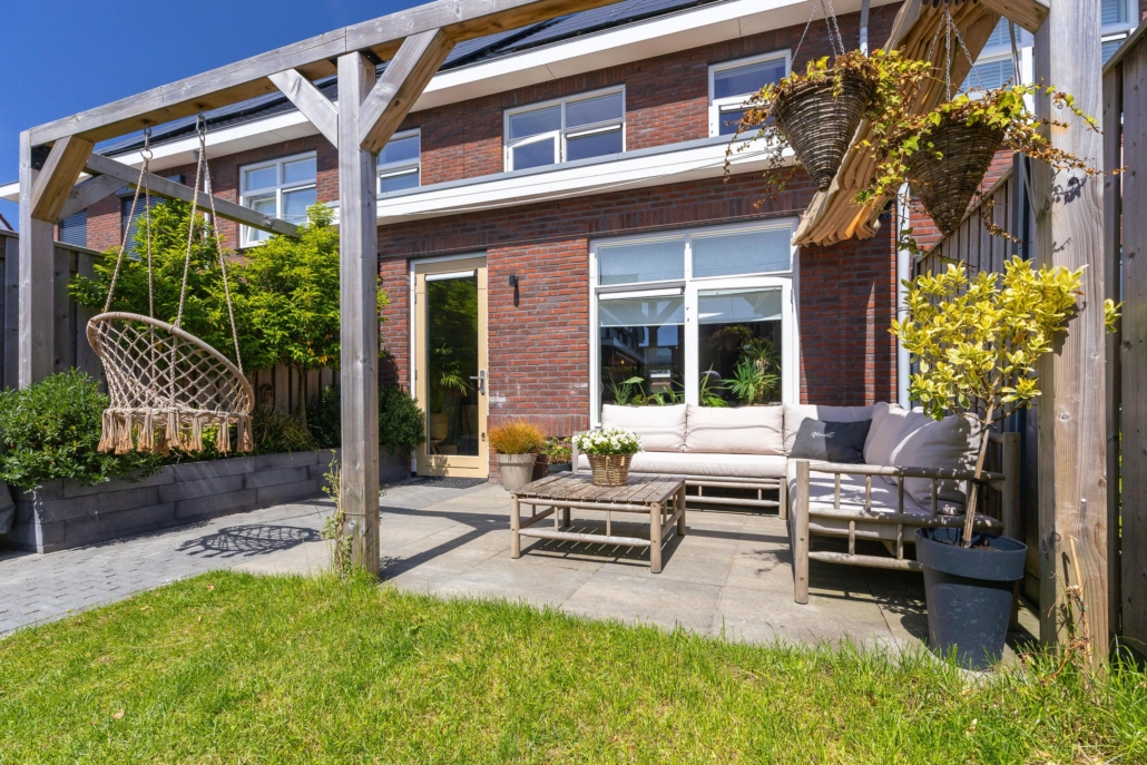 279340032